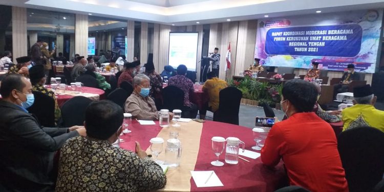 FKUB Kalbar Antusias Ikuti Hari Pertama Rakor Moderasi Beragama Regional Tengah