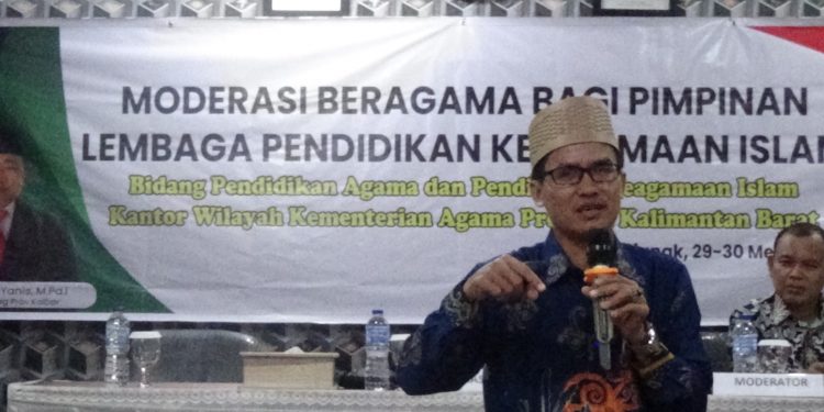 Ketua Forum Kerukunan Umat Beragama Kalimantan Barat Mendorong Implementasi Moderasi Beragama dalam Pendidikan Islam