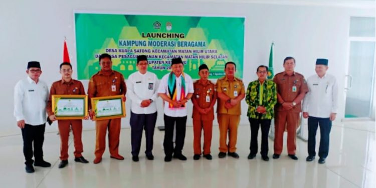 Saat Launching Kampung Moderasi, Kakanwil Kemenag Kalbar Tegaskan Pentingya Hidup rukun di Tengah Keragaman