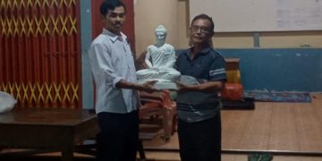Serah Terima Rupang Buddha di Sekretariat Yayasan Vihara Ariamarama Bengkayang