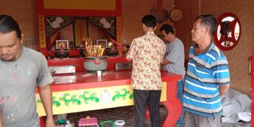 Kasi Bimas Buddha Kabupaten Bengkayang lakukan Monitoring Renovasi Klenteng Sajung Bong Ja di Kecamatan Teriak