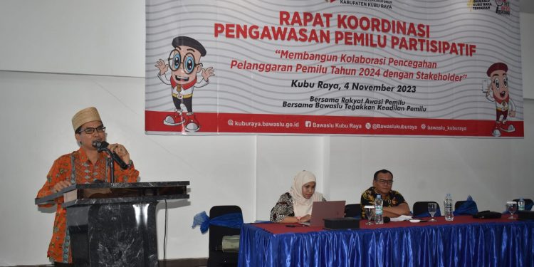 Ketua FKUB Kalbar beri Materi dalam Rakor Bawaslu KKR