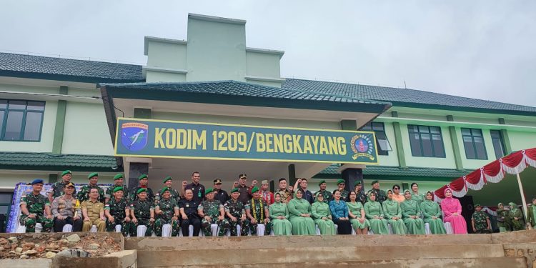 Ketua FKUB Kabupaten Bengkayang Hadiri Undangan Upacara Peresmian Kodim 1209/ Bengkayang