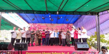 Pdt. Kardinan Hadiri Perayaan Ulang Tahun ke 6 Peresmian Klenteng Liuk Fun Theu di Kecamatan Bengkayang