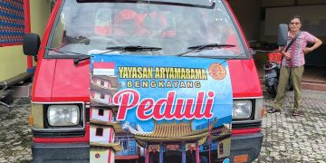 Pengurus Yayasan Vihara Ariamarama Bengkayang Peduli Korban Dampak Banjir Bandang