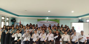 Anggota FKUB Kab. Bengkayang Hadiri Pembukaan Kegiatan Pembinaan Siswa Agama Katolik Tingkat Menengah Bimas Katolik Kantor Kemenag Kab. Bengkayang
