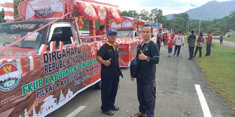 FKUB Kabupaten Bengkayang Partisipasi Lomba Mobil Hias dalam Memeriahkan HUT RI ke-79 Kabupaten Bengkayang