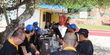 Pengurus FKUB Kab. Bengkayang Sosialisasi Pilkada Damai untuk Kerukunan Umat Beragama Menjelang Pilkada Kab. Bengkayang Tahun 2024 di Teluk Suak