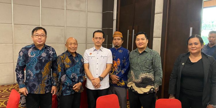 Kesbangpol Kalbar Adakan Fokus Group Diskusi: Upaya Meningkatkan Stabilitas Daerah Menjelang Pilkada Serentak 2024