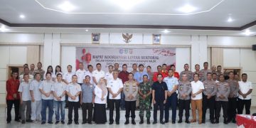 Tji Cin Med Sampaikan Paparan Kegiatan Tahun Baru Imlek dan Cap Go Meh Tahun 2025 Kecamatan Bengkayang