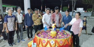 Anggota Pengurus FKUB Kabupaten Bengkayang Hadiri Perayaan Malam Trisuci Waisak di Vihara Dharma Buddha Maitreya Pangkalan Makmur