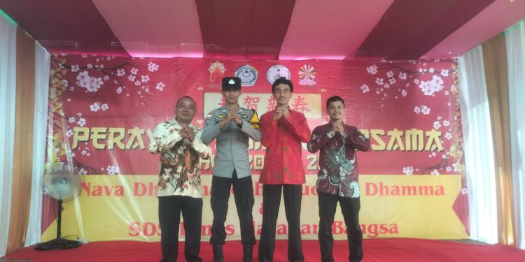 Wiyono, S.Pd.B. Hadiri Undangan Imlek Bersama di SDS Harapan Tunas Bangsa Nava Dhammasekha