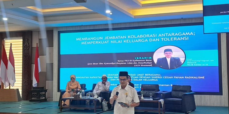 Ketua FKUB Kalbar Tekankan Pentingnya Kolaborasi Keluarga dan Agama dalam Merawat Kerukunan